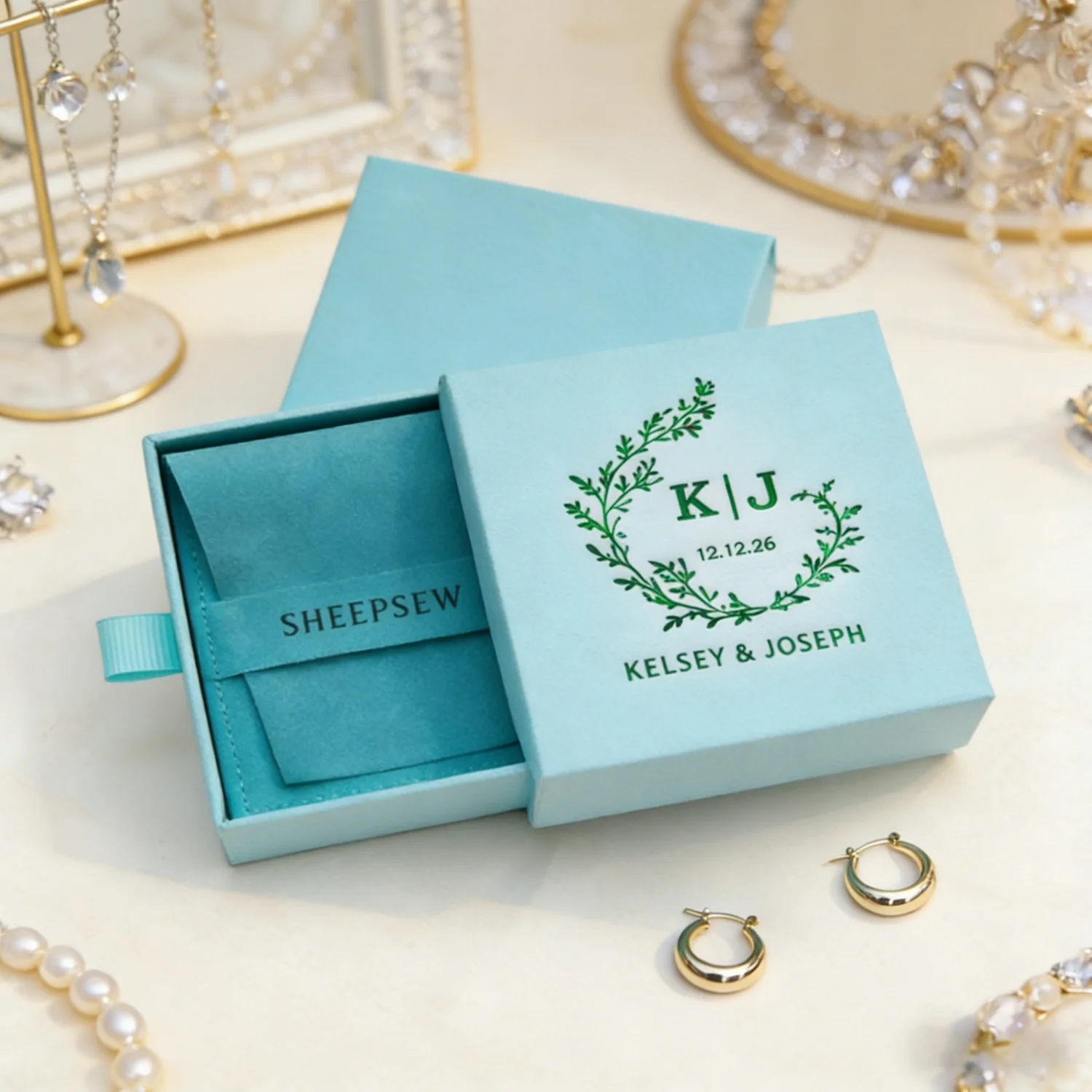 

20pcs Custom Logo Jewelry Packaging Set 9x9cm Jewelry Box With Matching Bag Personalized