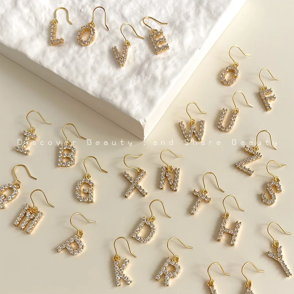accessori-fai-da-te-orecchini-con-zirconi-a-26-lettere-dal-design-di-nicchia-orecchini-semplici-ed-eleganti-di-lusso-leggero-gioielli-fai-da-te-versatili-di-alta-gamma-per-le-orecchie
