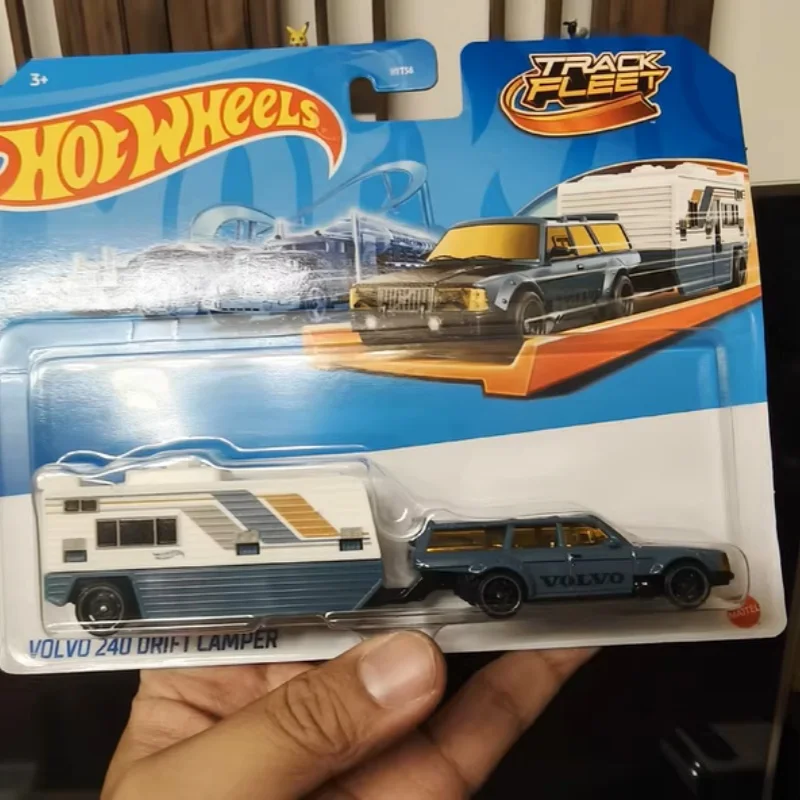 

Коллекционная модель Hot Wheels Original Car 240 Drift Camper Track Fleet, масштаб 1:64, литая под давлением, с прицепом, для мальчиков