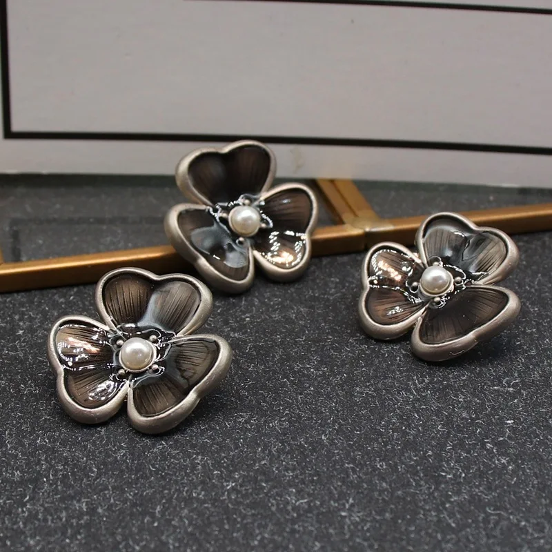 2.5cm 50 Pieces/pack Metal Flower Pearl Embellishment Decorative Buttons DIY Denim Jacket Windbreaker Women's Accessory Buttons