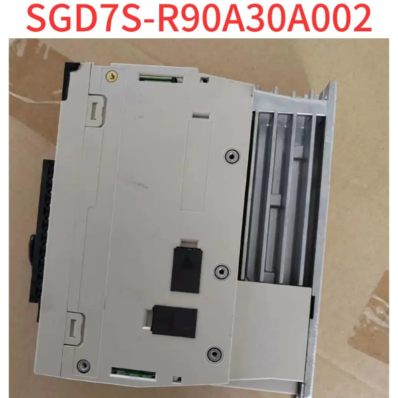 Brand New SGD7S-R90A30A002 has good functionality