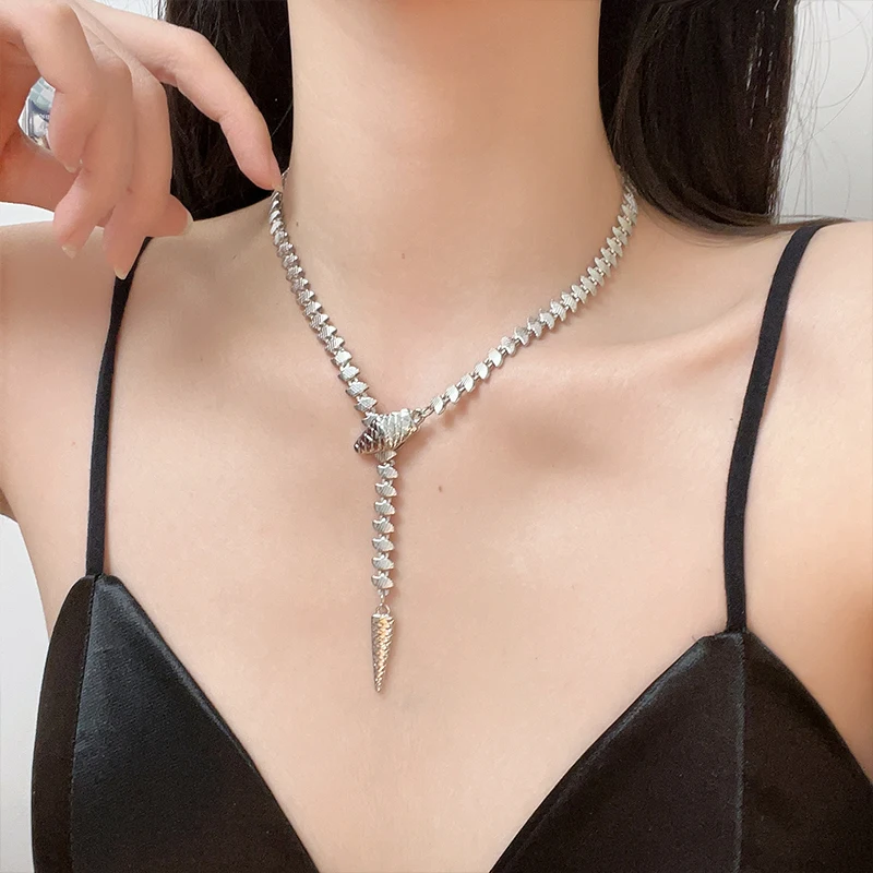 

Serpentine necklace, female snake bone chain, collarbone chain accessory