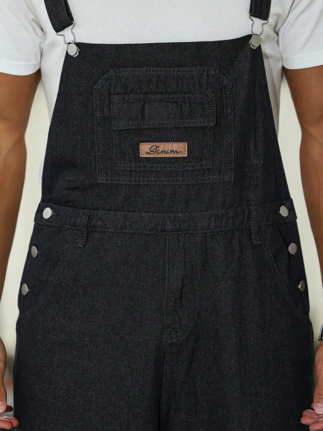 트렌디한 남성용 다크 그레이 데님 오버올, 심플한 작업복 디자인, 세련된 스트리트 스타일, 모든 계절에 적합한 점프수트