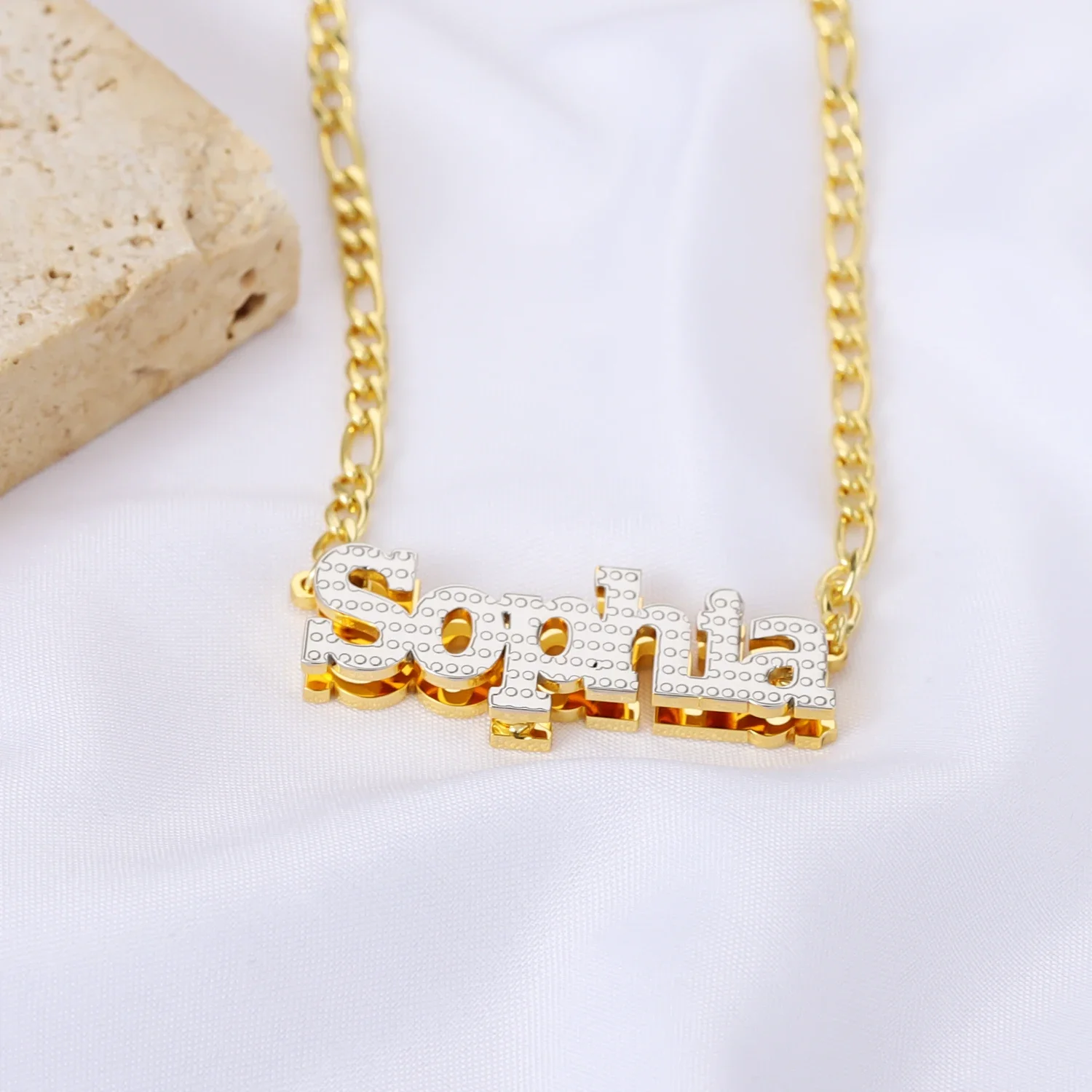 

Customized 3D Two Color Name Necklace Double Layer 18K Gold Plated Figaro Chain Personalized Nameplate Necklace for Men Women