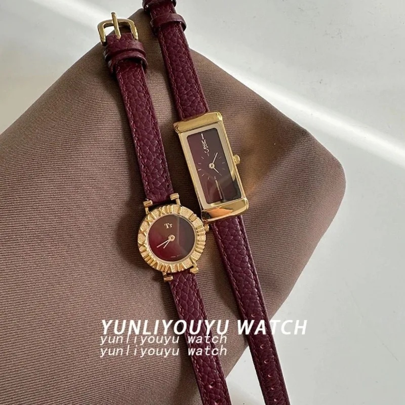 PEIYING Simple Niche Watch Women's Korean Leather Retro Personalized Premium Ins Wind Ankola Red Quartz Watch