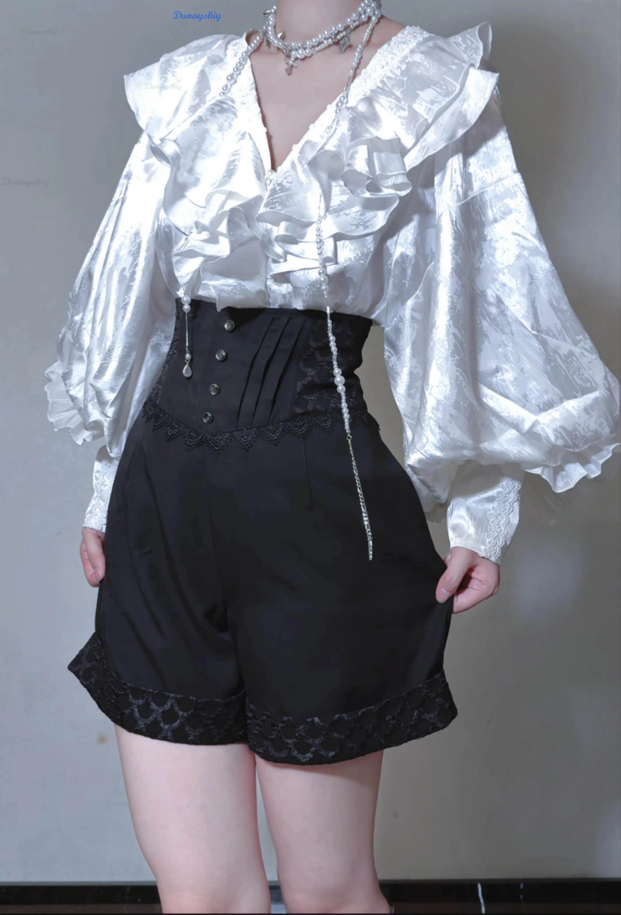 Anime Cosplay Women Men Gothic Dark Lolita Ouji Lolita Shorts Suit Pants Ouji Japanese Court Style Unique performance disfraz view 5