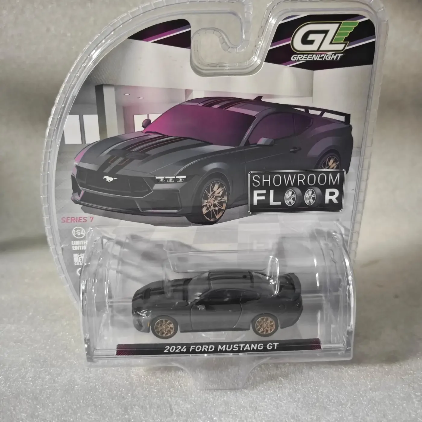 Green Light 1:64 Exhibition Hall Floor Series 7-2024 Ford Mustang GT - Dark GreyMetal Boy Model Children's Toy Collection Hot Se
