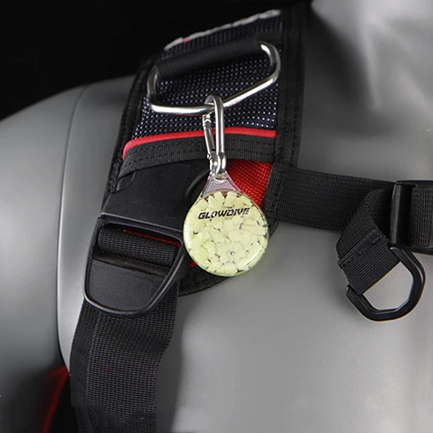 Ganchos lumínicos para mochila de resina – decoración duradera - imagen 2