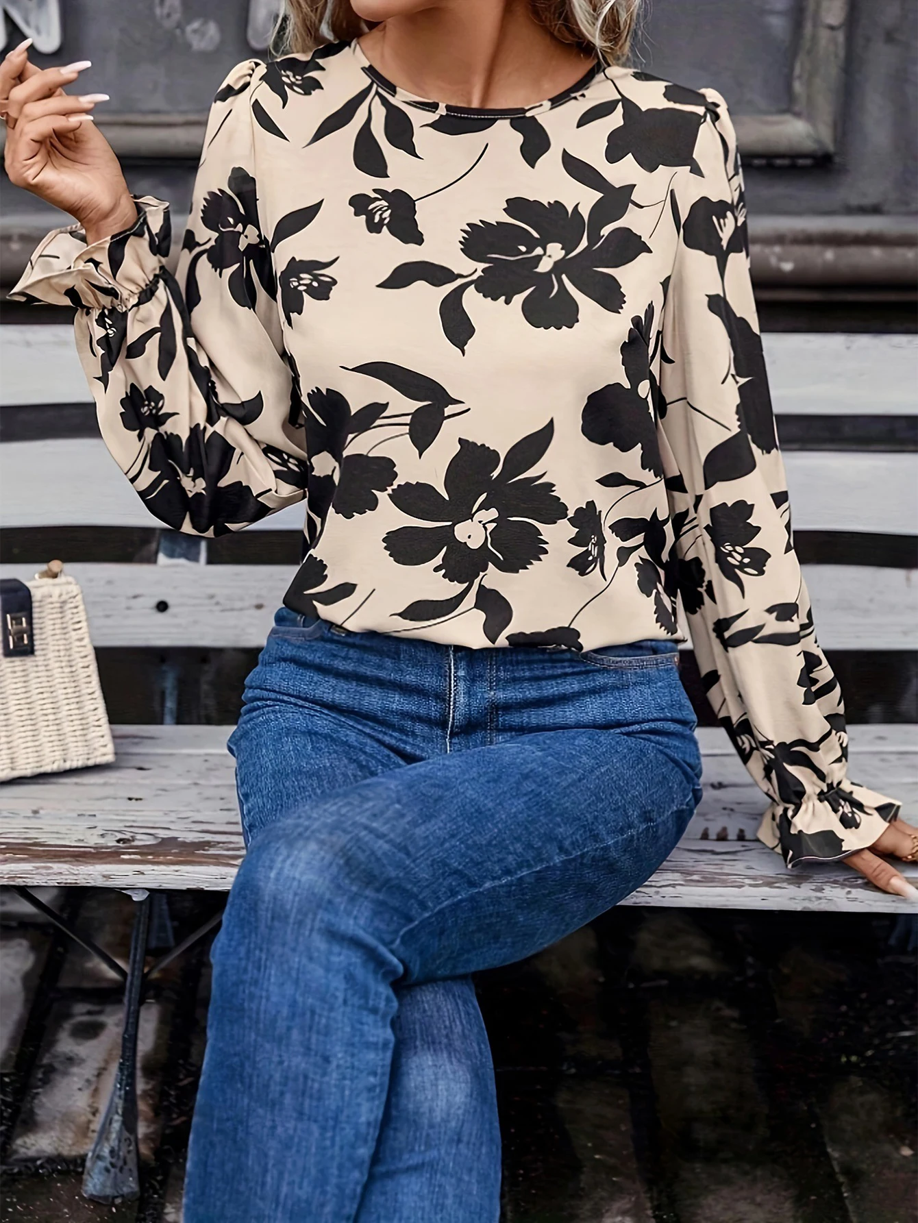 Women's Floral Long Sleeve Blouse Summer Fashion Comfortable Elegant round Neck Vacation Top for