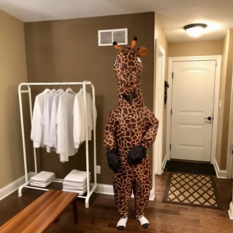 

Надувной костюм CyGiraffe, серия животных, забавный комплект для косплея, вечеринки, Хэллоуина, Рождества, праздника, вечеринки, реквизит, подарочное украшение