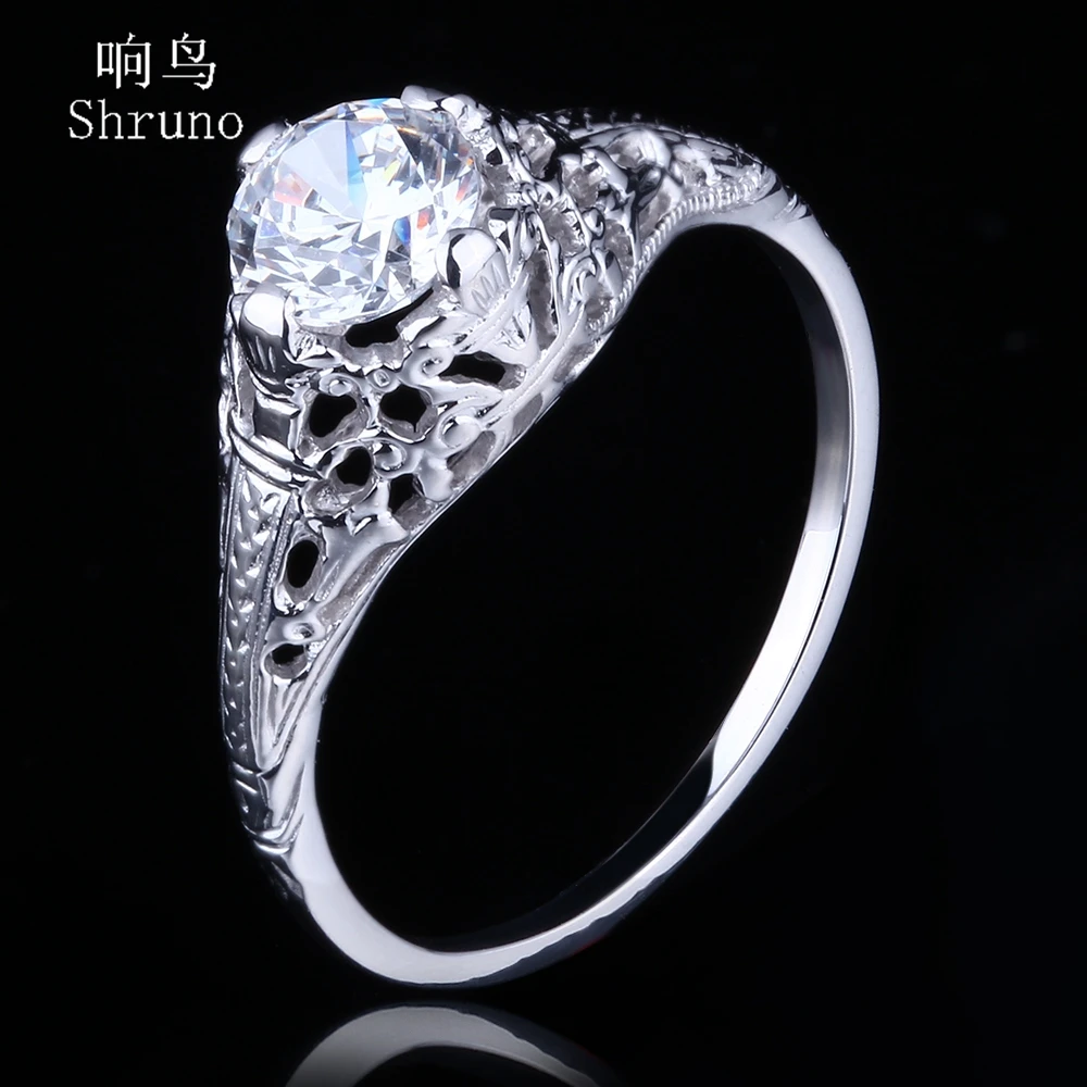 

Обручальное кольцо из белого золота 5,5 пробы с муассанитом, мм