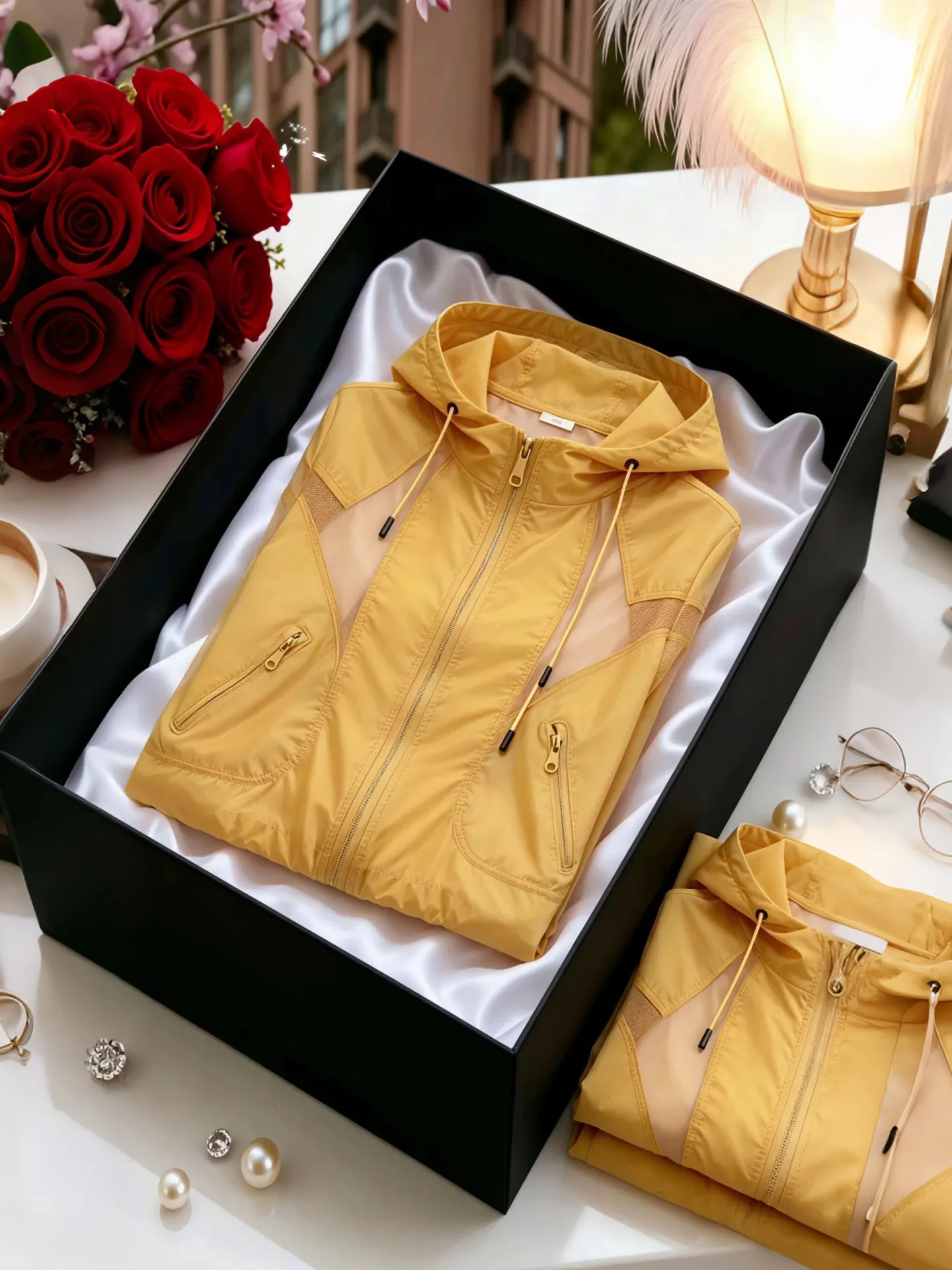 

Women's Summer New Fashion Outerwear Sun Protection High-End Sensation Elegant Trendy Top Breathable Long Sleeve Zipper Closure