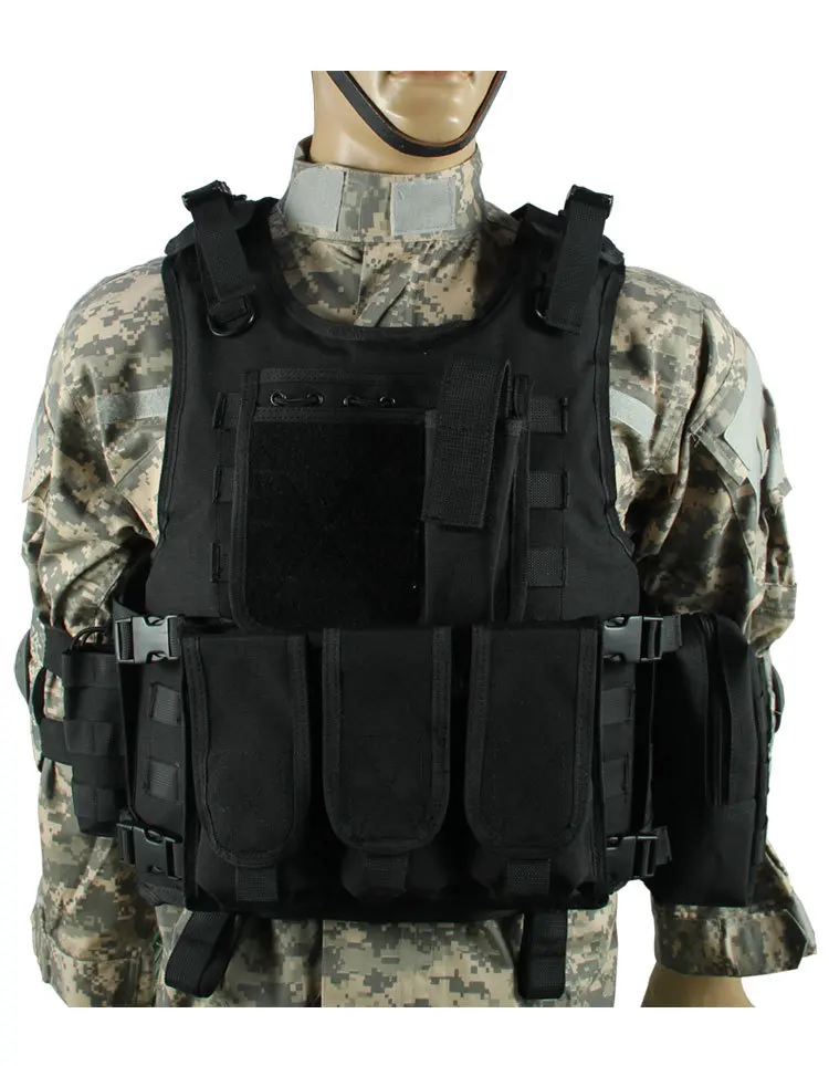 Outdoor protective tactical vest CS training hunting buckle vest airborne magazine air gun color bullet protective vest