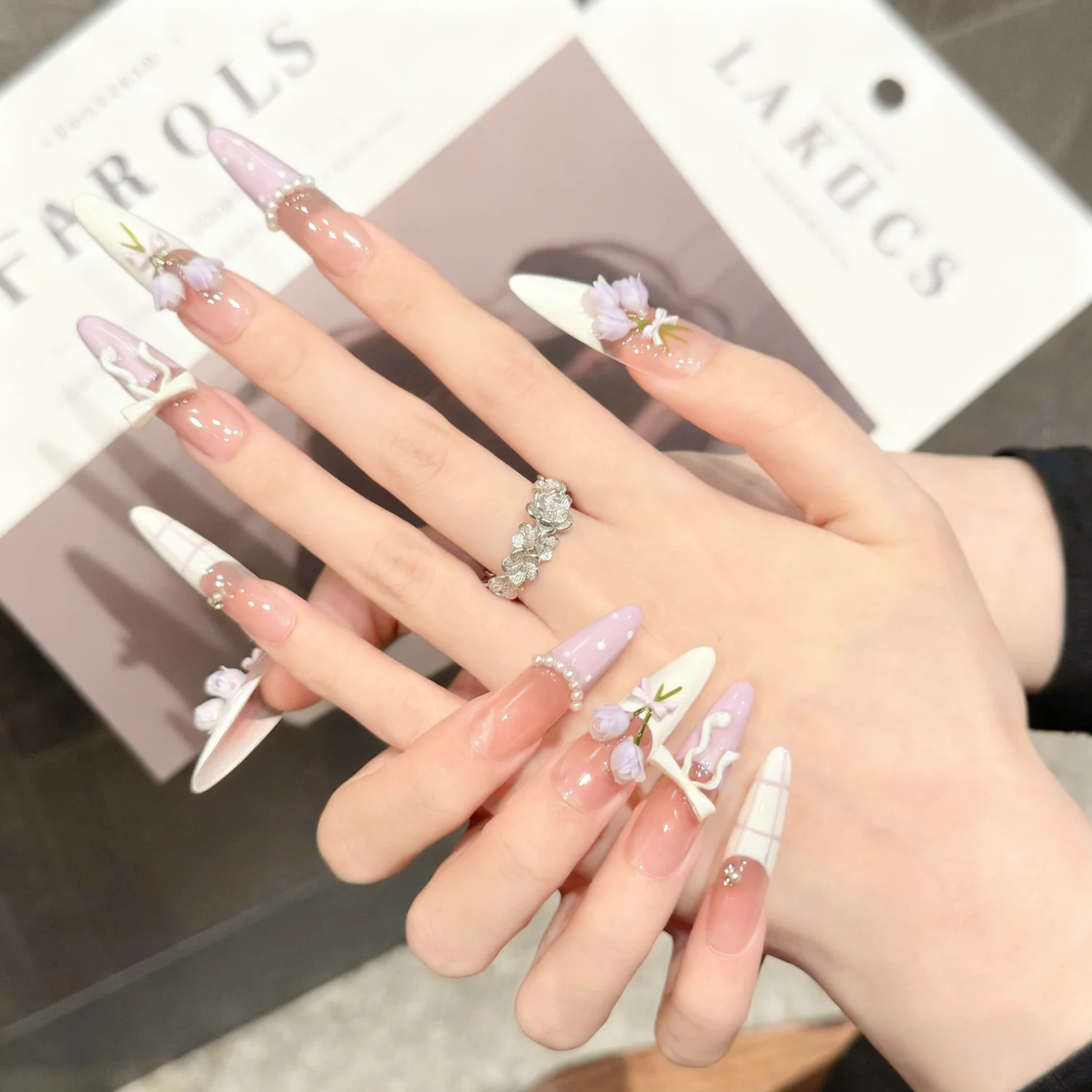 10 قطعة نصائح الأظافر وهمية اليدوية مع تصميم زهرة التوليب الأرجواني طويل خنجر أظافر صناعية الفن يمكن ارتداؤها الأظافر كاذبة XS S M L الحجم #3