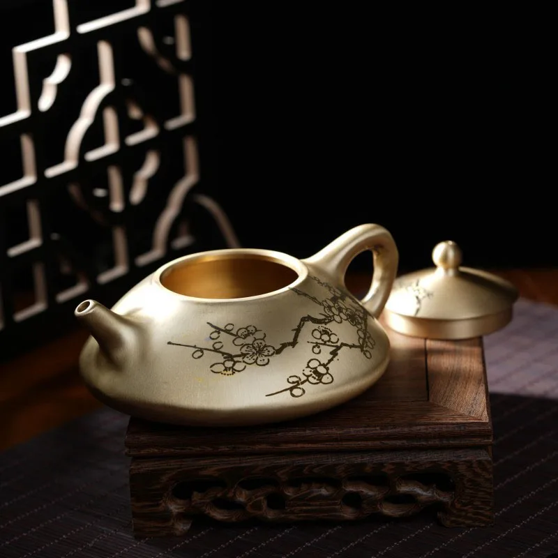 Creative Cast Iron Teapot Chinese Style Brass Tea Pot with Handle Copper Craftsmanship Tea Kettle For Friends Tea Lovers Gifts