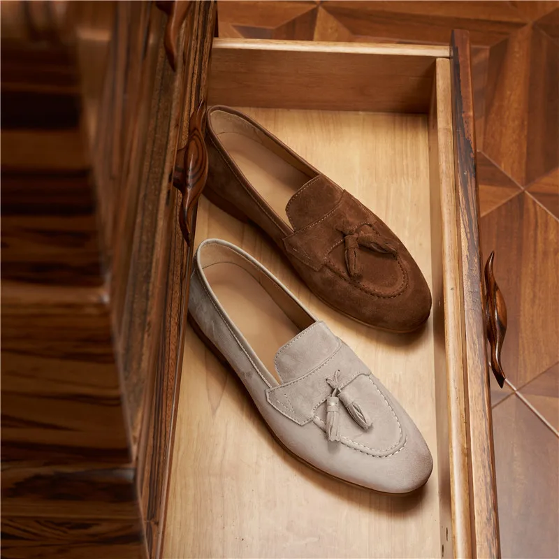 

Men Loafers Shoes Genuine Leather Tassel Decoration Low Heel Business Banquet Men Shoes