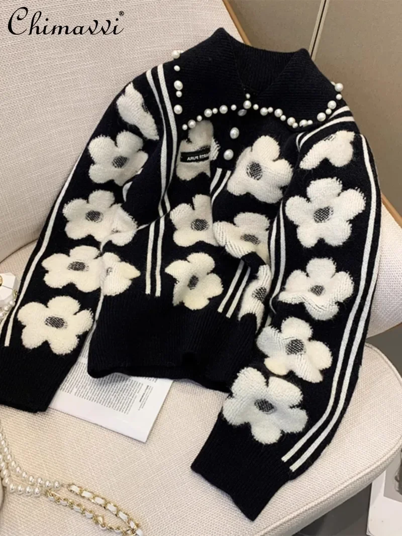 

2024 Autumn and Winter New European Heavy Industry French Retro Contrasting Colors Flower Black Pullover Knitted Sweater Women