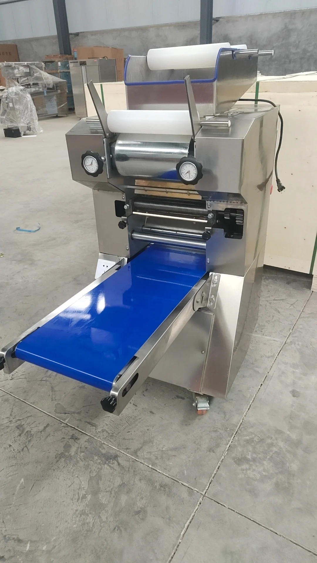 Noodle Maker Automatic Machine Adjustable Momo & Dumpling Making Machine 50-75kg/h Capacity Restaurant Use
