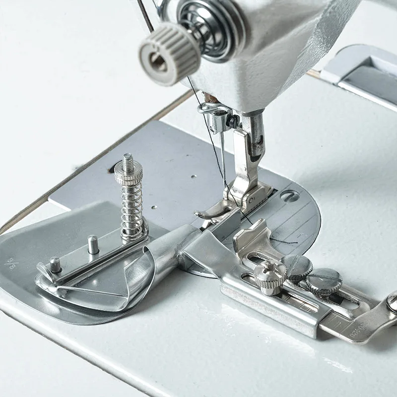 

Sewing Machine Folder Rubber Wire Elasti Strap Bending Edge Wrapping Roller Edge Clippers Turn Folding Of General Purpose Tool