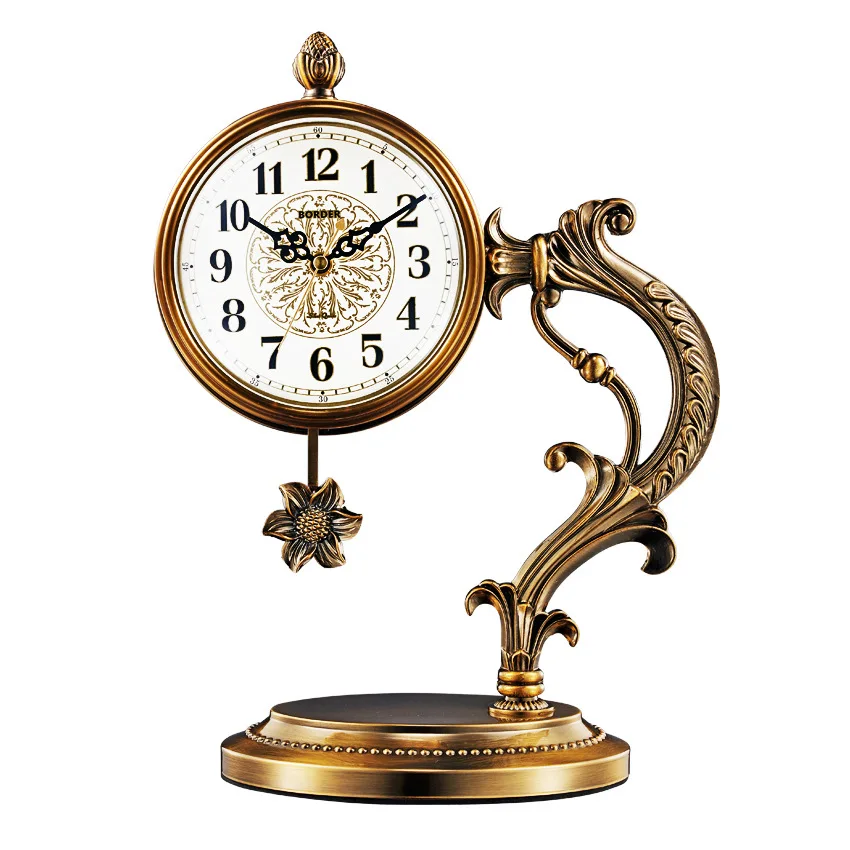 Simple Vintage Table Clock Pendulum Clock Living Room Bedroom Desktop Decor Europea Style Craft Mute Desktop Clock OrnamentsLA24