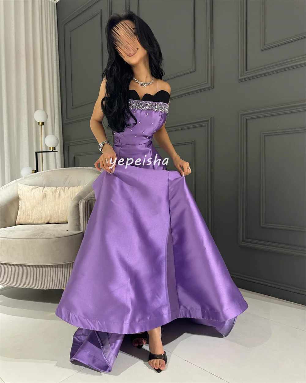 Abiti lunghi senza spalline a trapezio con pieghe di paillettes abbinate con scintillii personalizzati Abiti da cerimonia su misura Squisito elegante sexy