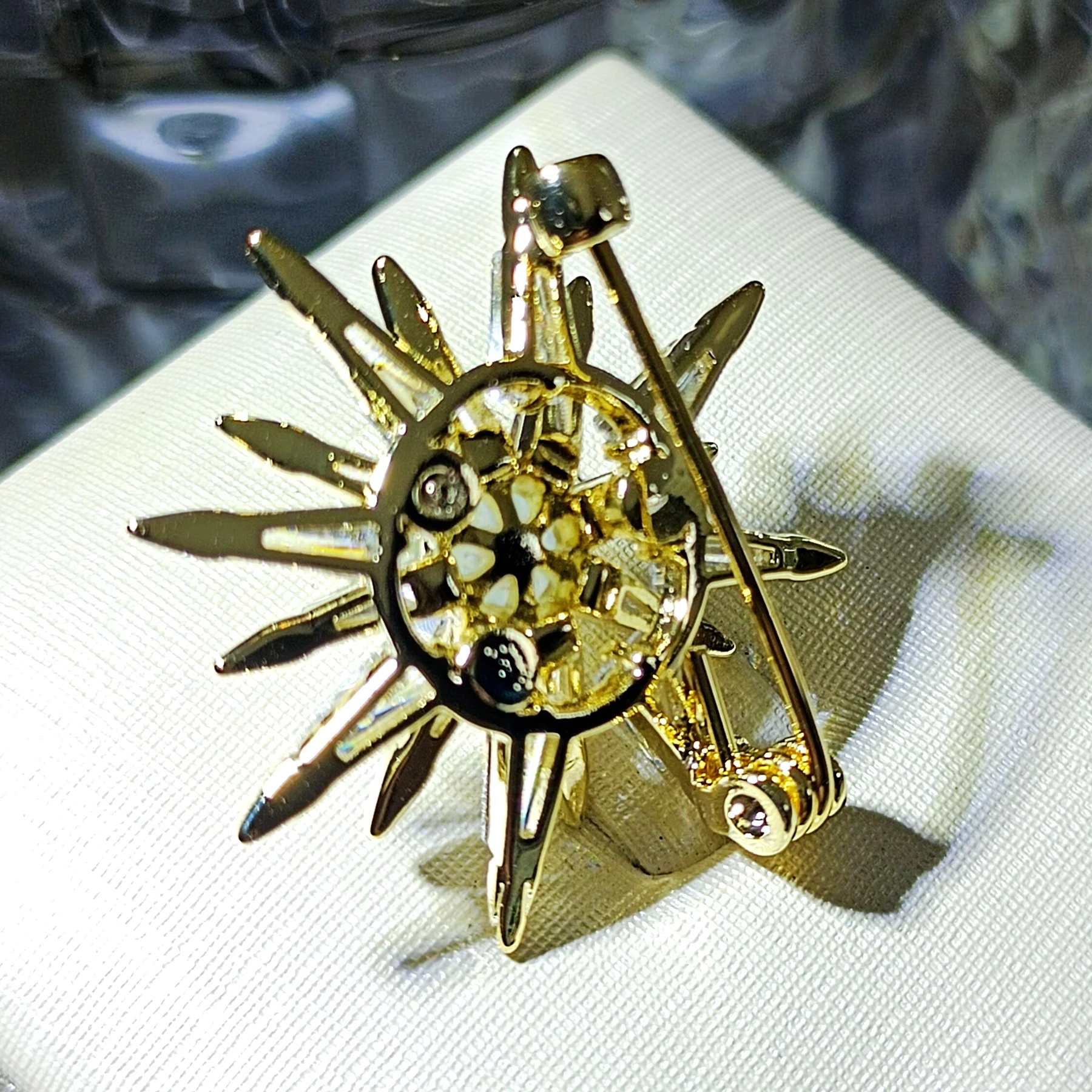 Gorgeous Two-Tiered Baguette CZ & Pearl Starburst Brooch Pin
