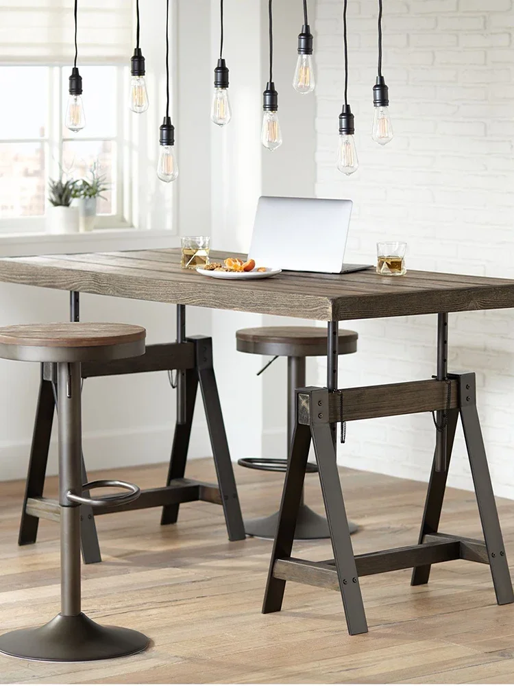 Tira de madera de una palabra para restaurante, lámpara de araña para comedor, mesa de comedor, sala de billar