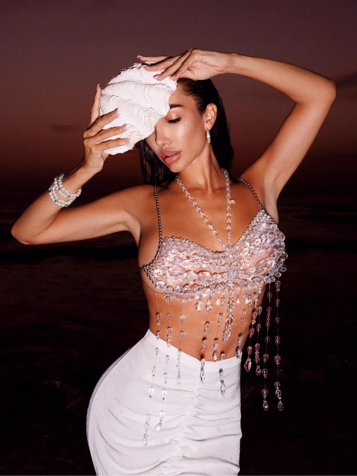 2025 اليدوية مهرجان الحفلات الزي كريستال الثريا مطرز الصدرية أعلى مجوهرات للجسم الرسن سلسلة هامش الأحجار الكريمة مطرز Bralette