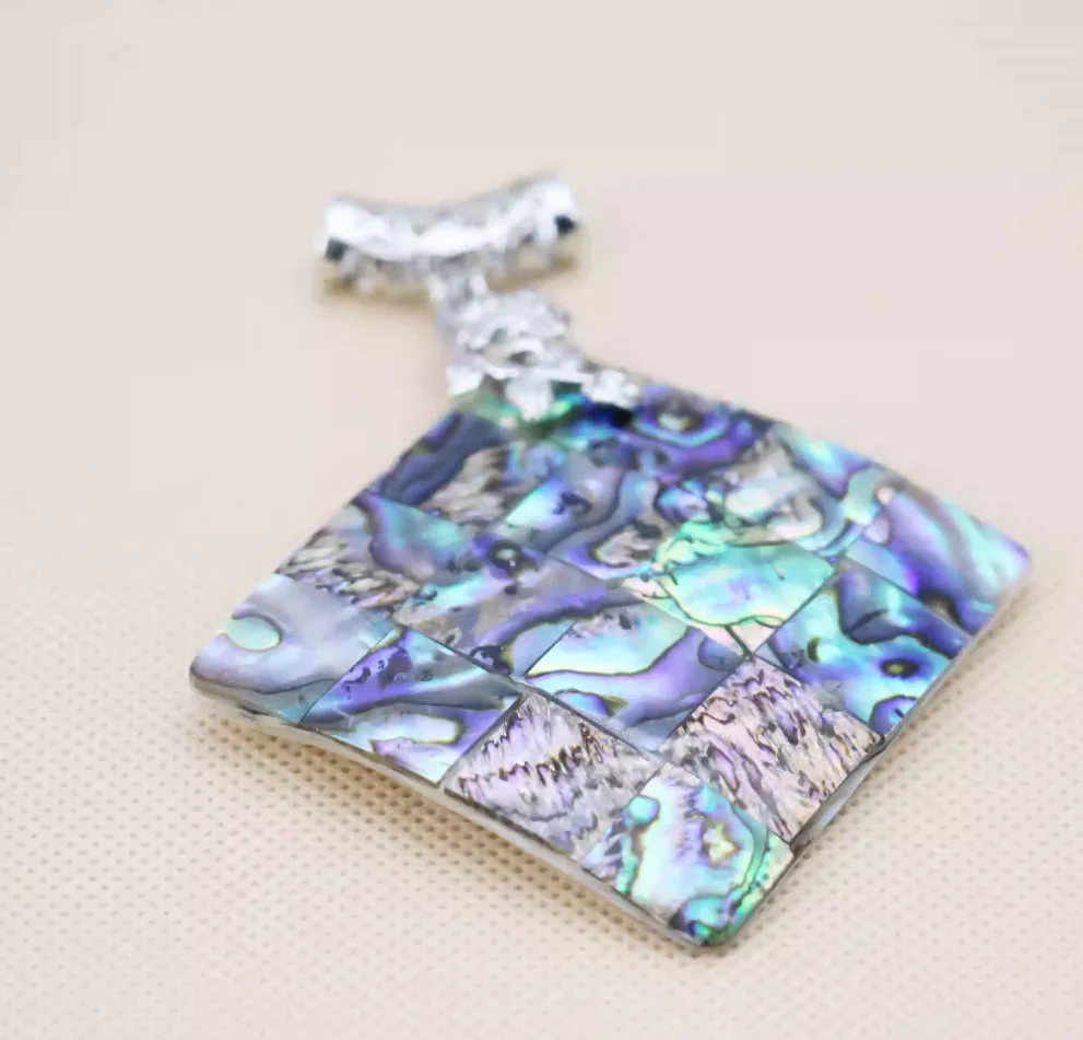 

52mm Curved Grid Splicing Natural Abalone Shell Necklace Pendant Colored Shell Necklace Pendant Jewelry Mother Shell Pendant