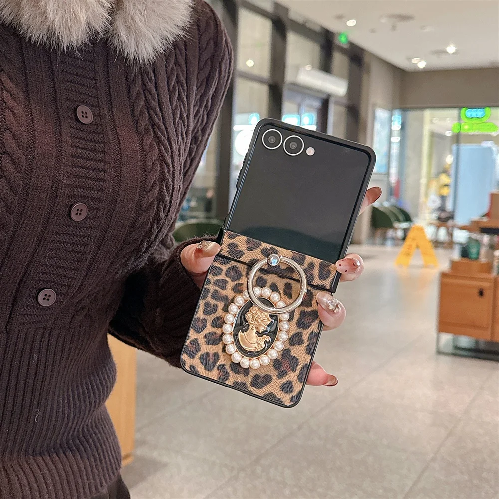 

Epoxy Gliiter Sequins Cute Pearl Girl Phone Case For Samsung Galaxy Z Flip7 7FE Flip6 Flip5 Flip 6 Cover with Ring Korean Cases