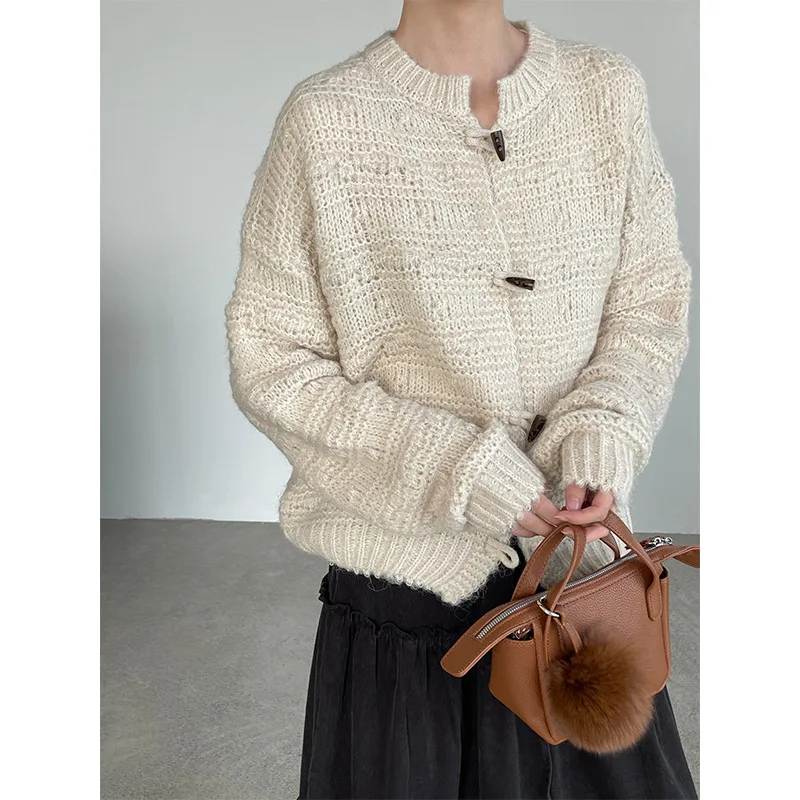 

TaoChuan Korean Sle Loose Knitted Cardigan Women's Autumn New Faion Sweater Horn Button Open-irt Mixed Fabric Regular T...