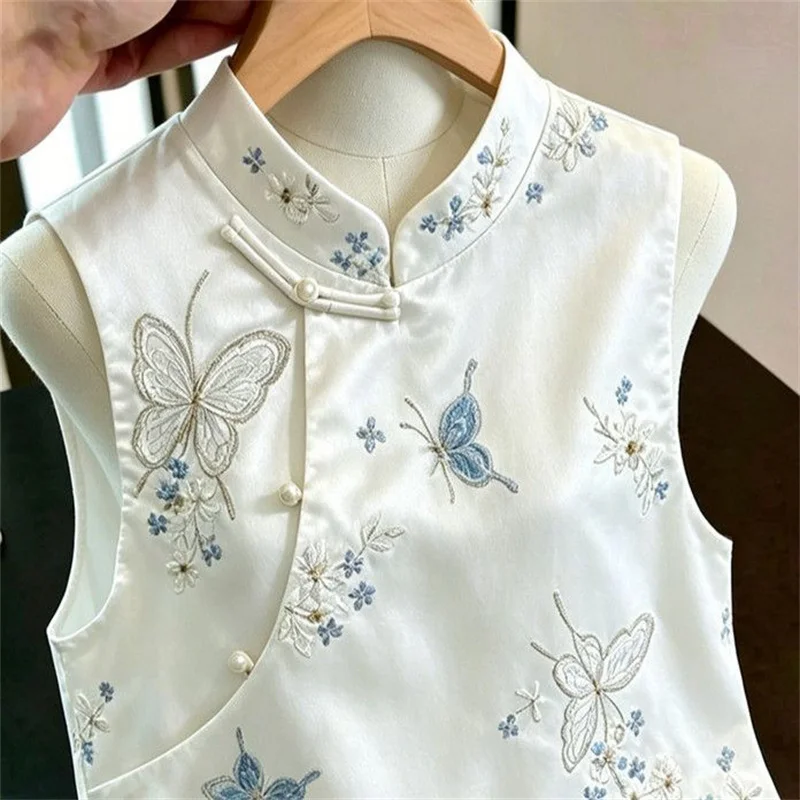 Chinese Style Collar Buckle Vest Female Retro Exquisite Butterfly Embroidery Joker Slim Sleeveless Vest in Spring and Summer Top