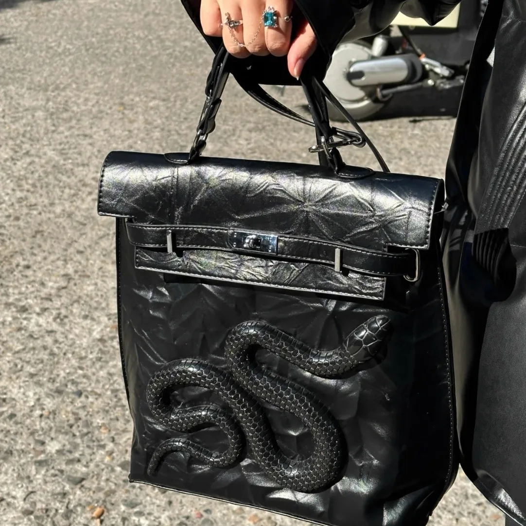 

Advanced texture hand grip pattern dark pleated simple commuting backpack, computer bag