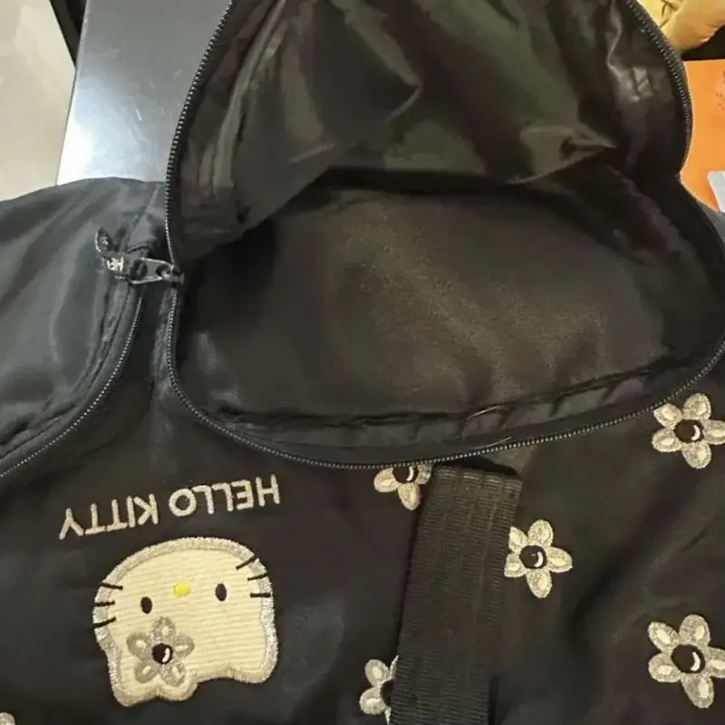 

Сумка для путешествий Kawaii Girl Sanrios, милая сумочка Hello Kitty, с мультяшной вышивкой, большая вместительная портативная дорожная сумка для хранения косметики