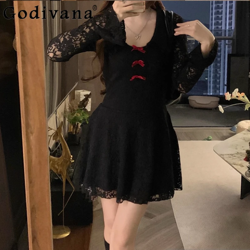 المرأة الخريف حجم كبير مثير جوفاء الدانتيل فستان بكم طويل U الرقبة جديد الصينية ضئيلة ألف خط الحد من العمر القوس قاع فساتين