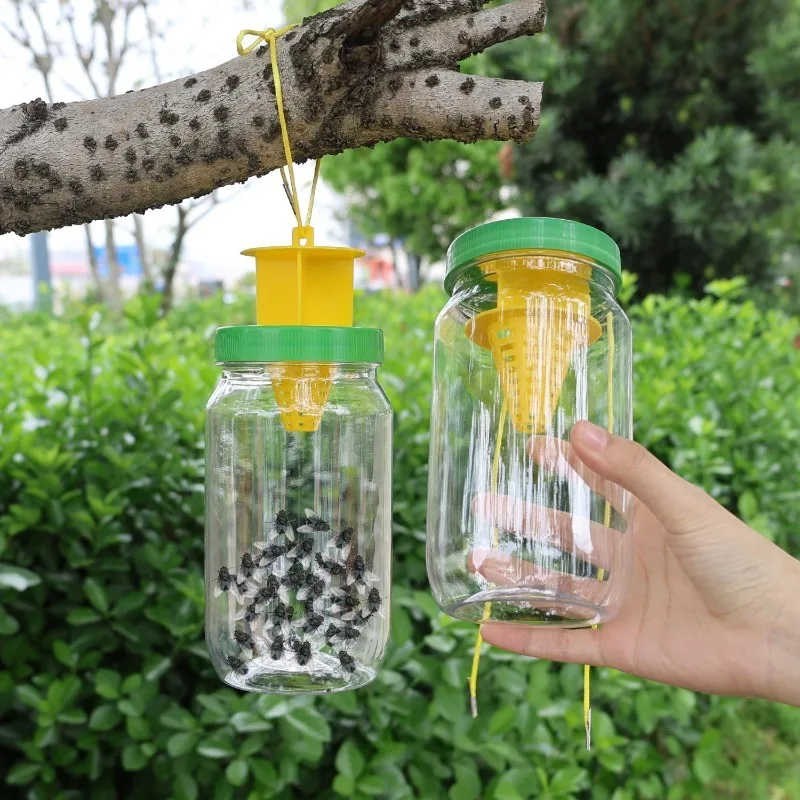 800ml PET Bottle Outdoor Fly Trap with Funnel for Effective Fly Control PP Cap Natural Attractant Bait Leak-Proof Hanging Design