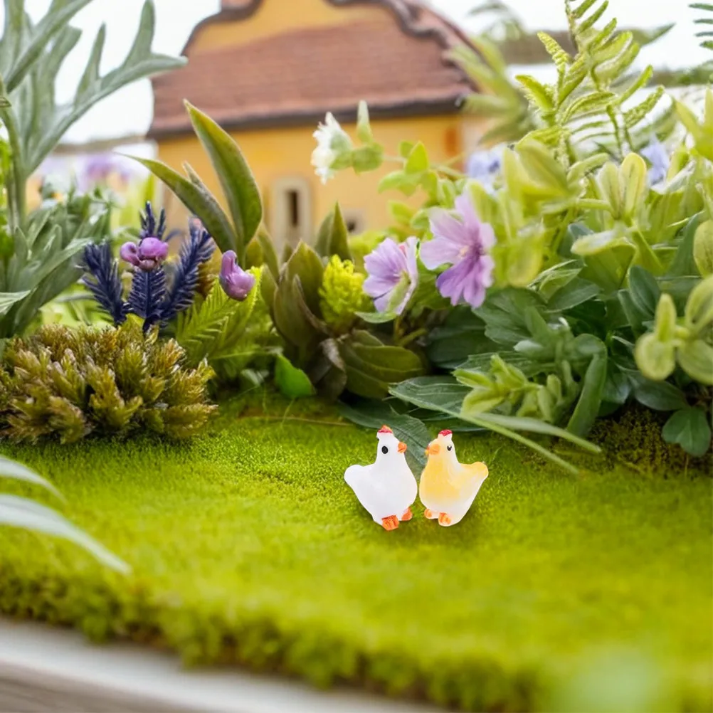 30Pcs Mini Resin Chickens Exquisite Farm Animal Figurines Sturdy Resin Chicken Decor for Garden Terrarium Desk