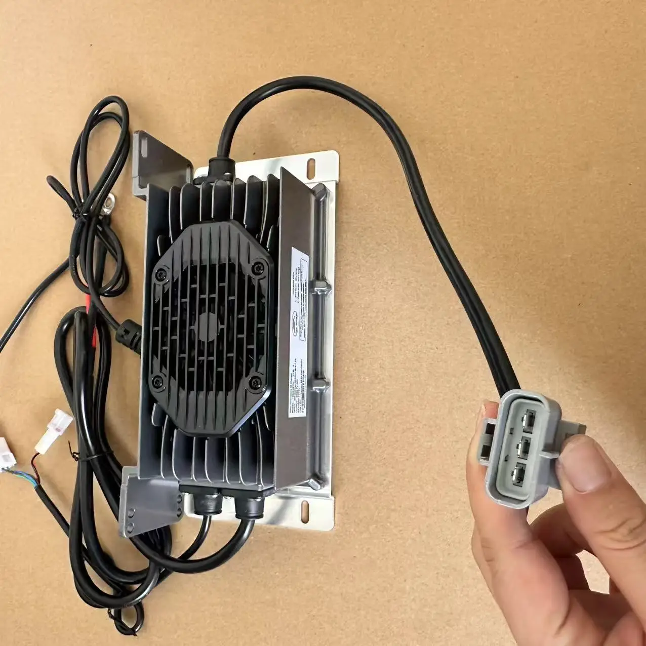 36v 48v Golf Cart Lithium Battery Lifepo4 Battery 105Ah 100Ah 150Ah 200Ah Lithium  Charger