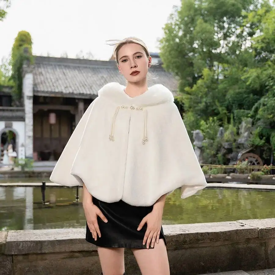 เสื้อคลุมขนเฟอร์เทียมสไตล์จีนสุดหรูสำหรับงานปาร์ตี้ งานแต่งงาน ผ้าคลุมไหล่สำหรับผู้หญิง ฤดูใบไม้ร่วง ฤดูหนาว ให้ความอบอุ่น