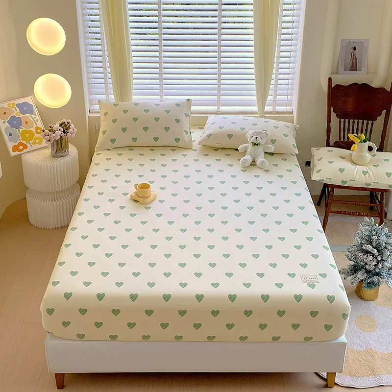 

Love Heart Bedspread 100% Cotton Mattress Cover All-around Elastic Band Fitted Bed Sheet for Double Single Bed Easy Care Bedding