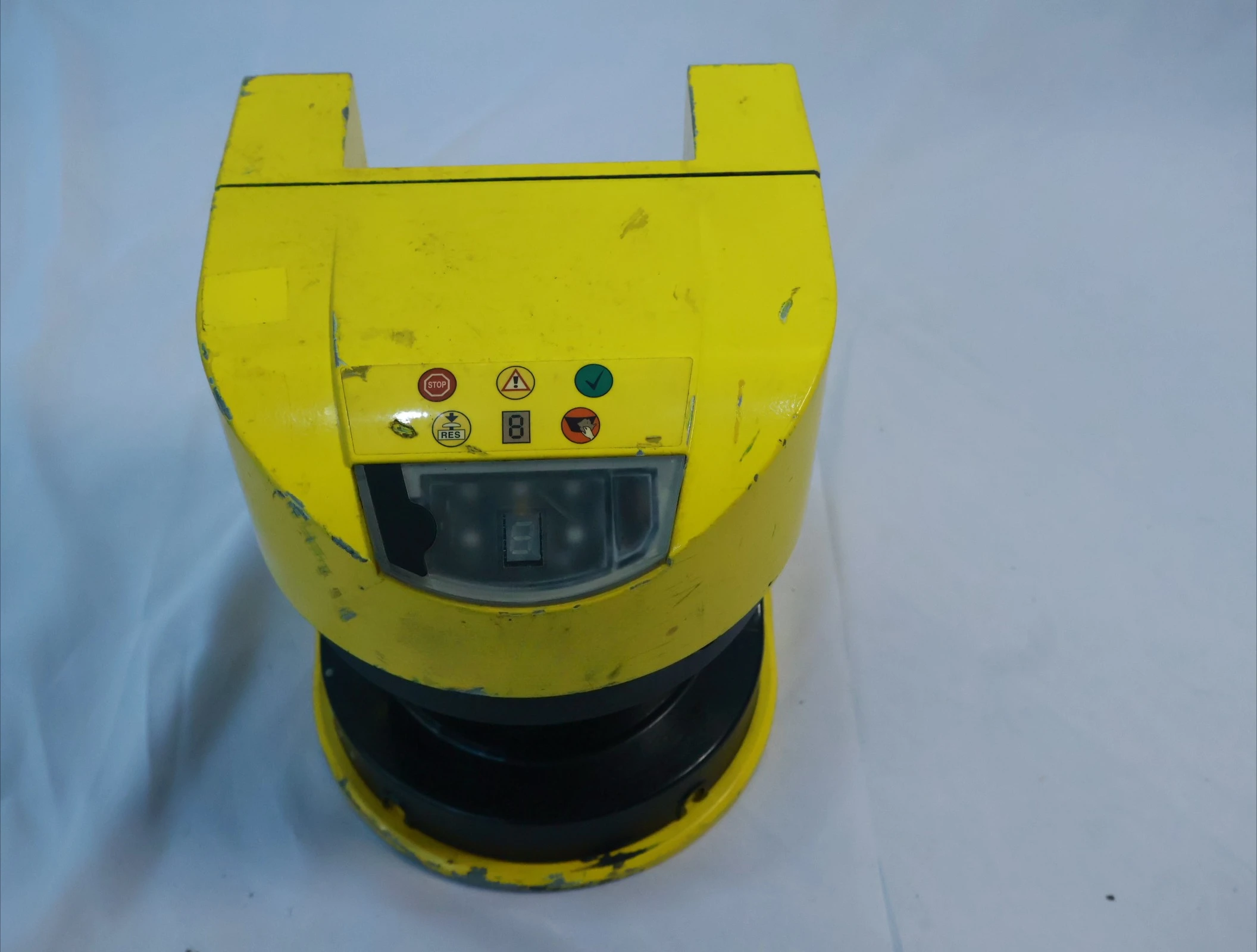 

Б/у S30A-7011BA для лазерного сканера безопасности SICK S30A-7011BA