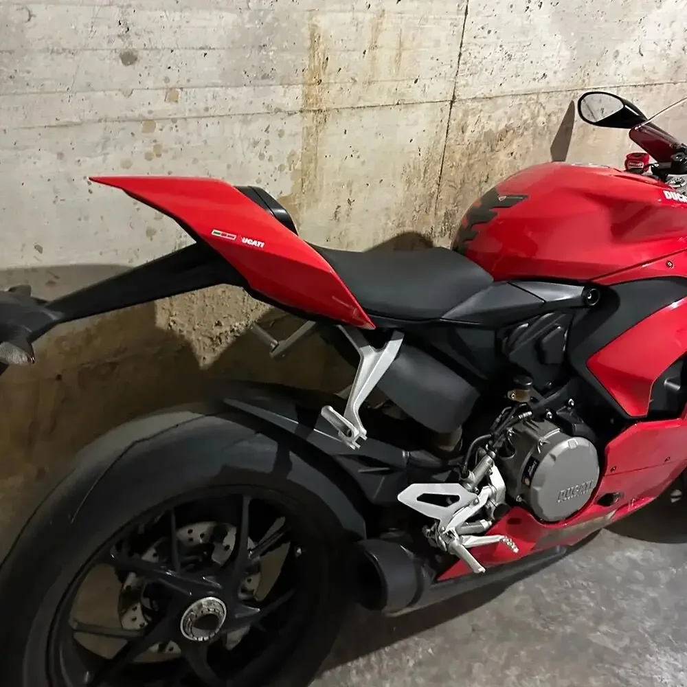 For DUCATI Panigale V4/S V4R V2 Street Fighter V4/S V2 Superleggera Street Fighter rear single seat rear wing hump