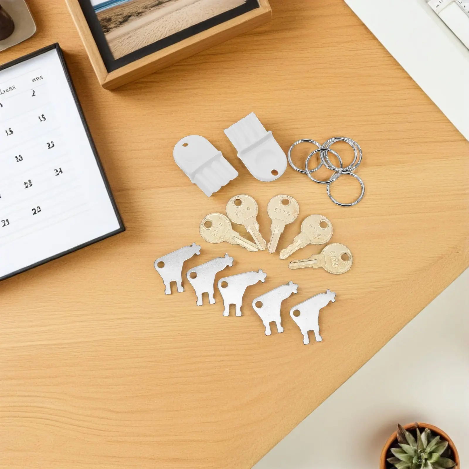 

1Set Toilet Paper Dispenser Key Waffle Pattern Plastic Opener Universal Bathroom Tissue Box Maintenance Office Hotel Public