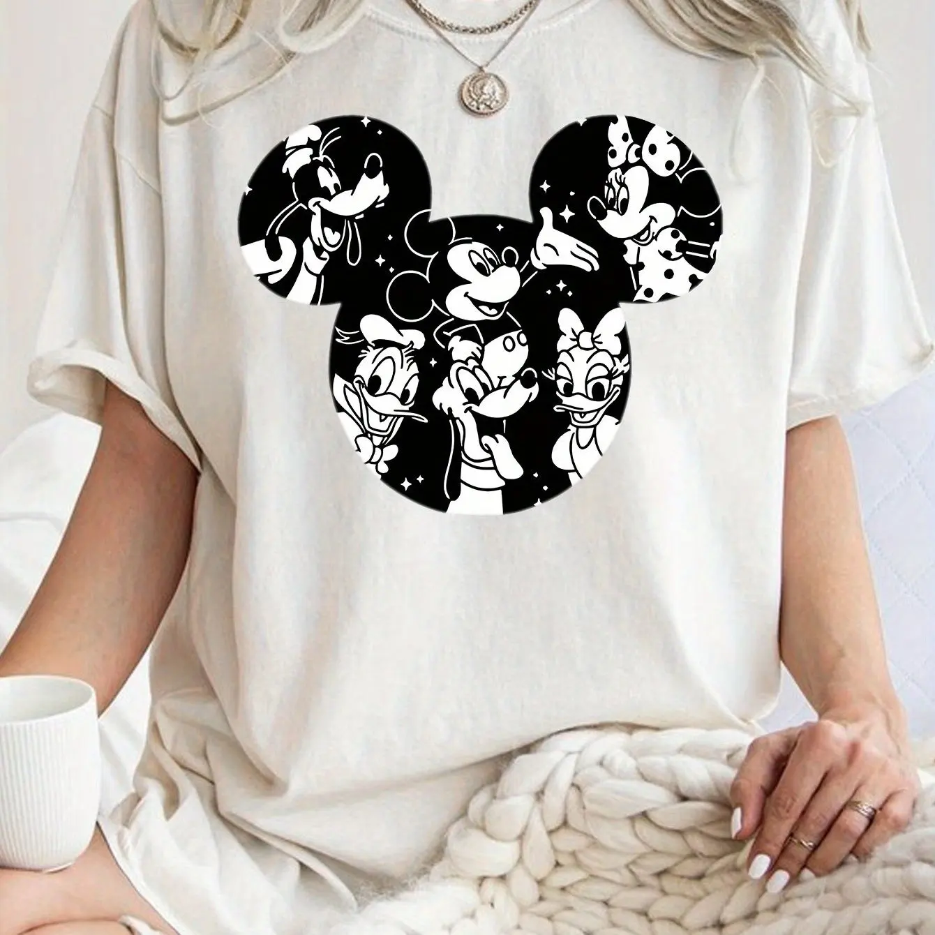 

Disney Mickey Mouse Graphic Printing Summer Autumn Winter Cotton Men's and Women's T-shirts Short Sleeves Luxury Outdoor Sports