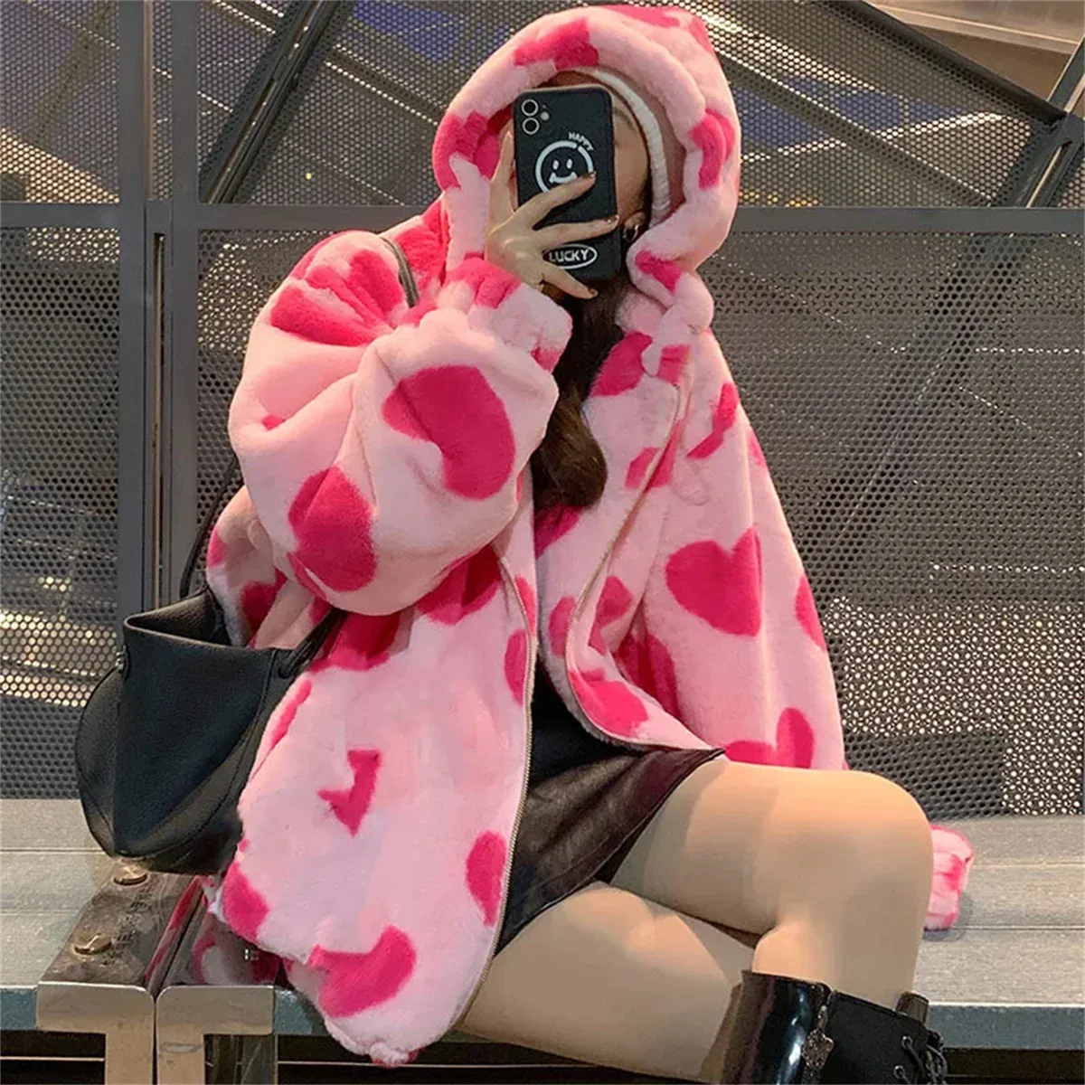 Harajuku heart-shaped printed plush jacket Women Korean version of the bear long-sleeved hooded jacket thickened warm couple str