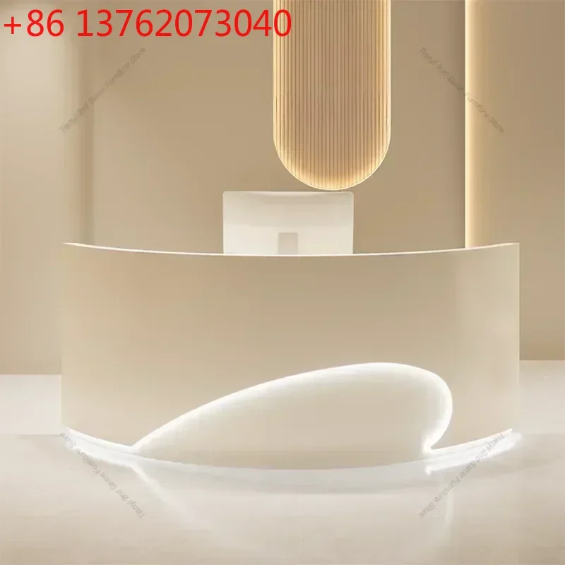 

Стойки ресепшн в кремовом стиле для салонов красоты, простые стойки ресепшн для магазинов одежды, элитная офисная мебель для ресепшн