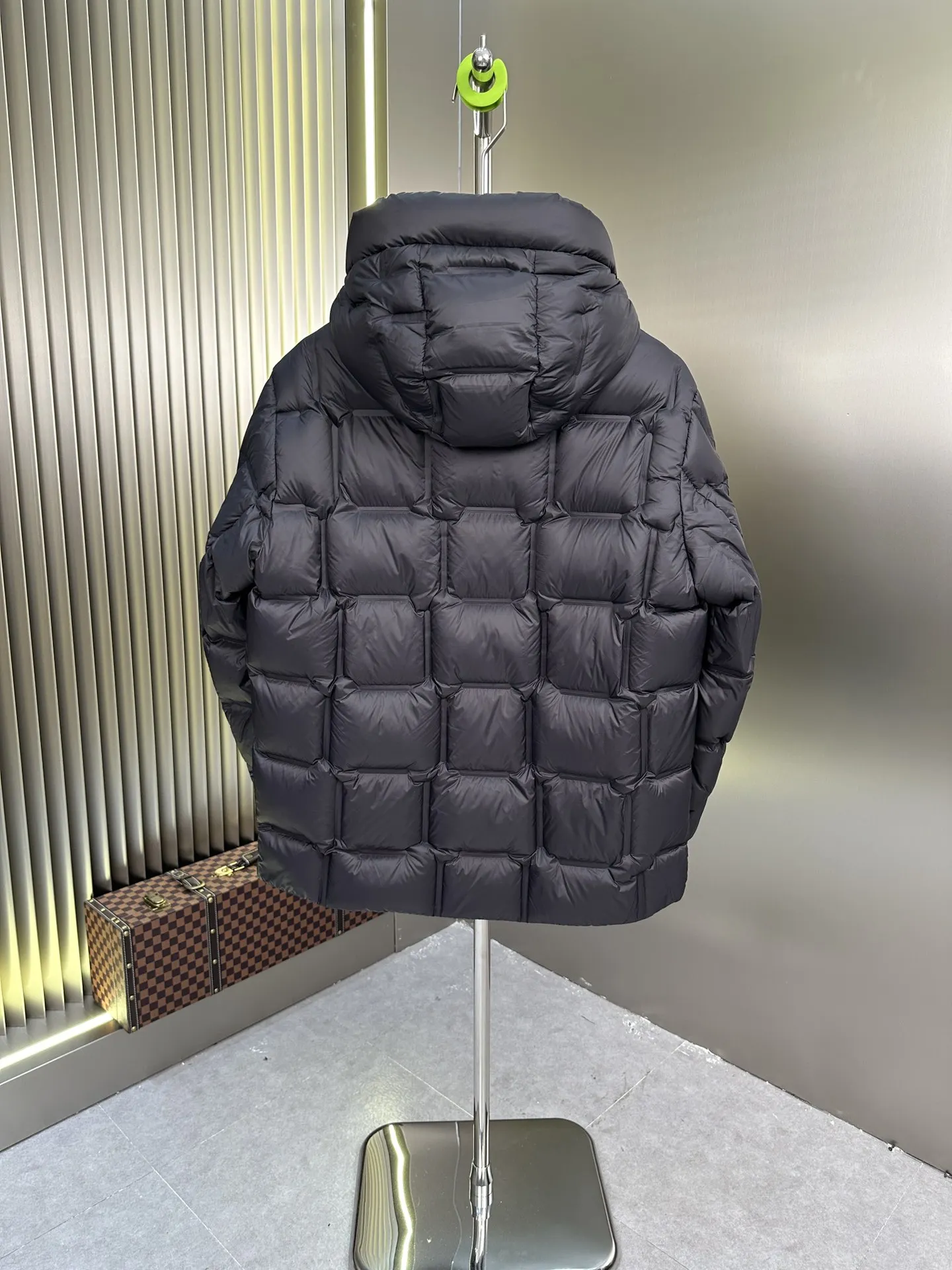 2024 DIKU The new down jacket for autumn and winter 2024 is made of top-grade 90 white duck down, which is super soft and full w