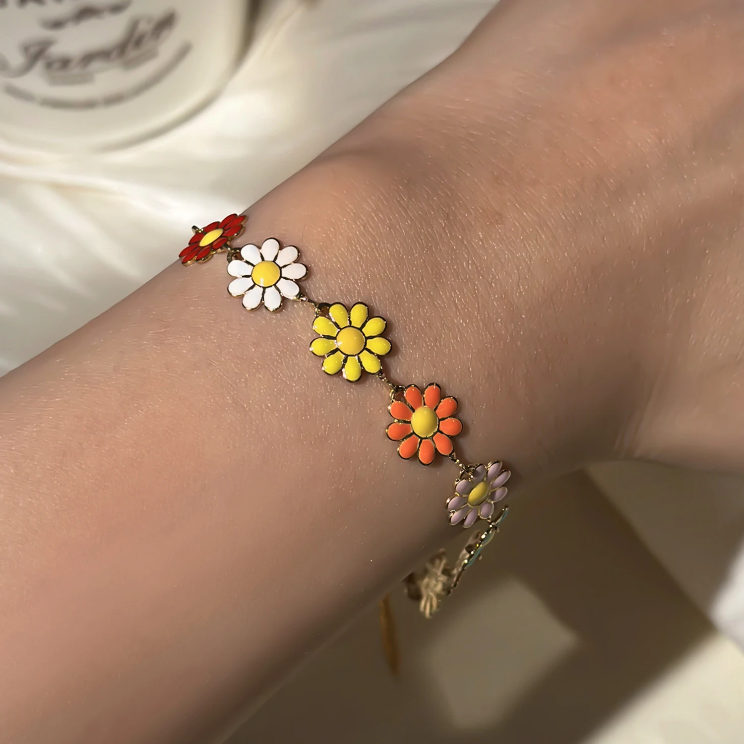 Vintage Bohemian Full Daisy Bracelet & Bangle Summer Fashion Flower Chain Charm Bracelet For Women Travel Wristband Jewelry