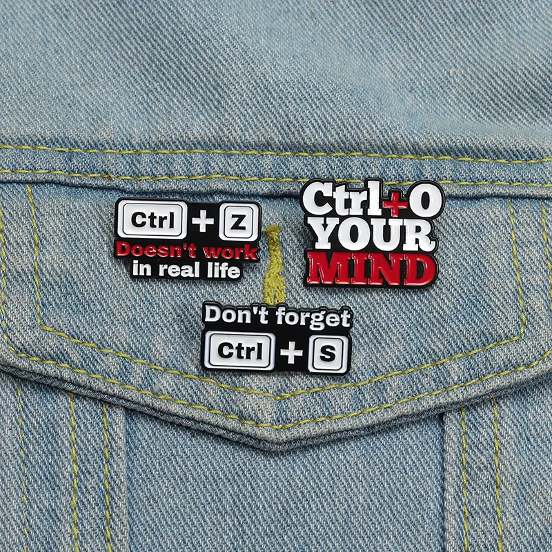 Doesn't Work In Real Life Brooch Computer Shortcut Key Enamel Pin Custom Fun Office Software Metal Letters Quote Badge Wholesale
