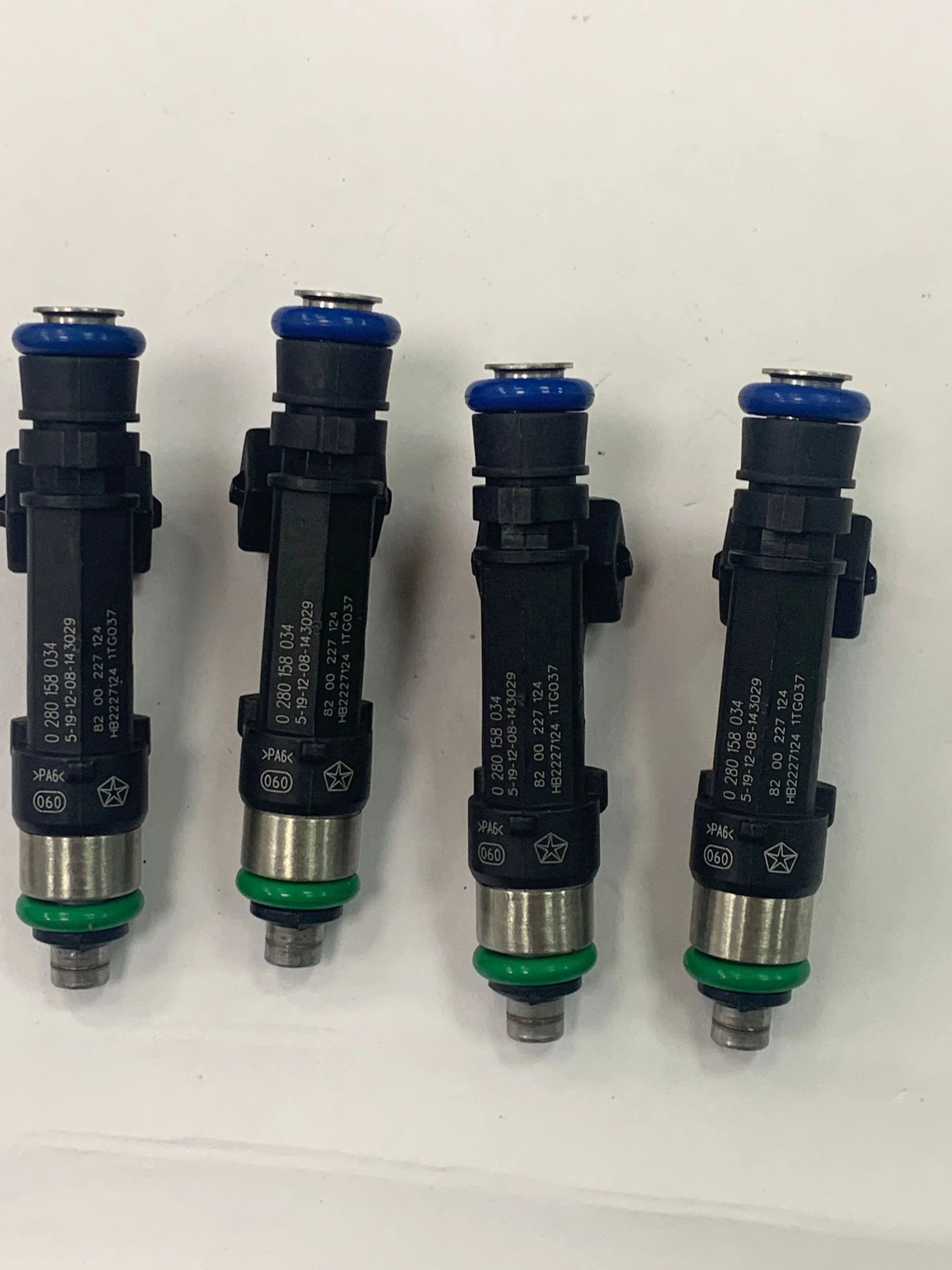 OEM 0280158034 Parti del motore per ugello iniettore iniettore Renault Logan Sandro